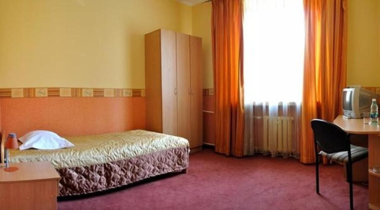 Отель Hotel Iskra Жешув-48