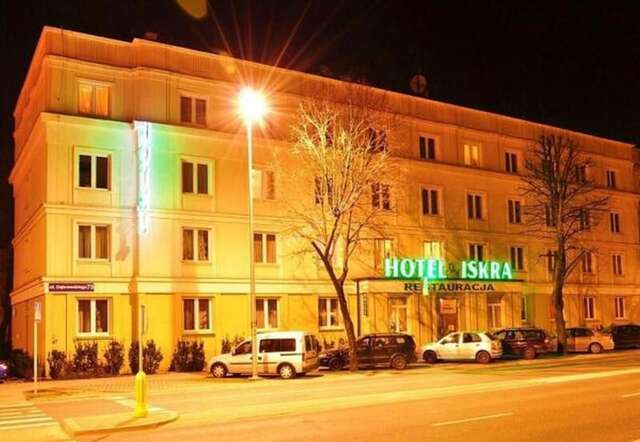 Отель Hotel Iskra Жешув-3
